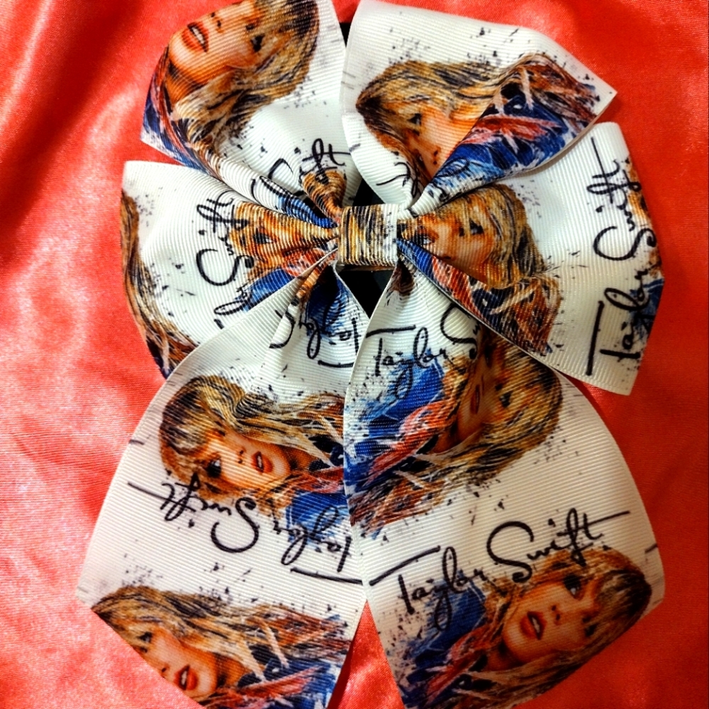 Taylor Swift hairbow